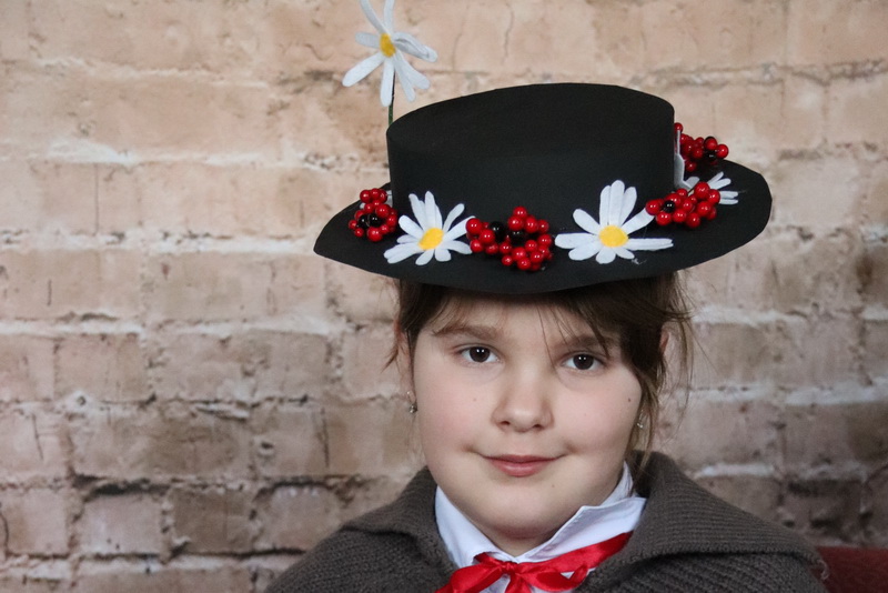 Marry Poppins virágos kalapja saját kezűleg